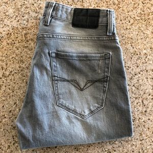 Guess jeans “slim straight “ 30x30